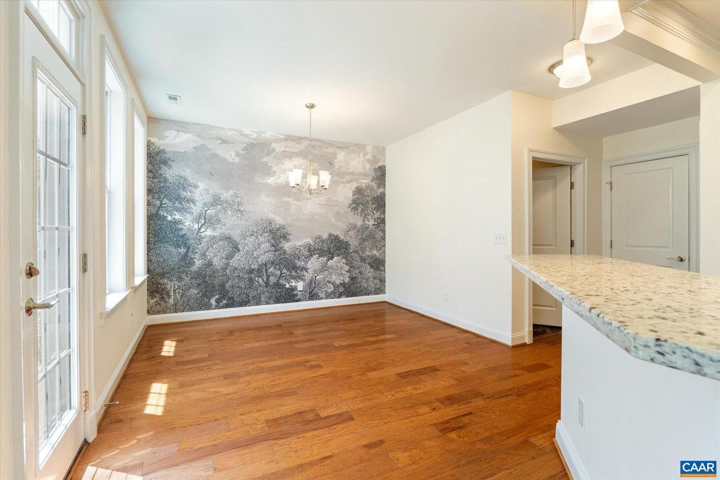 3420 Rowcross St photo 25