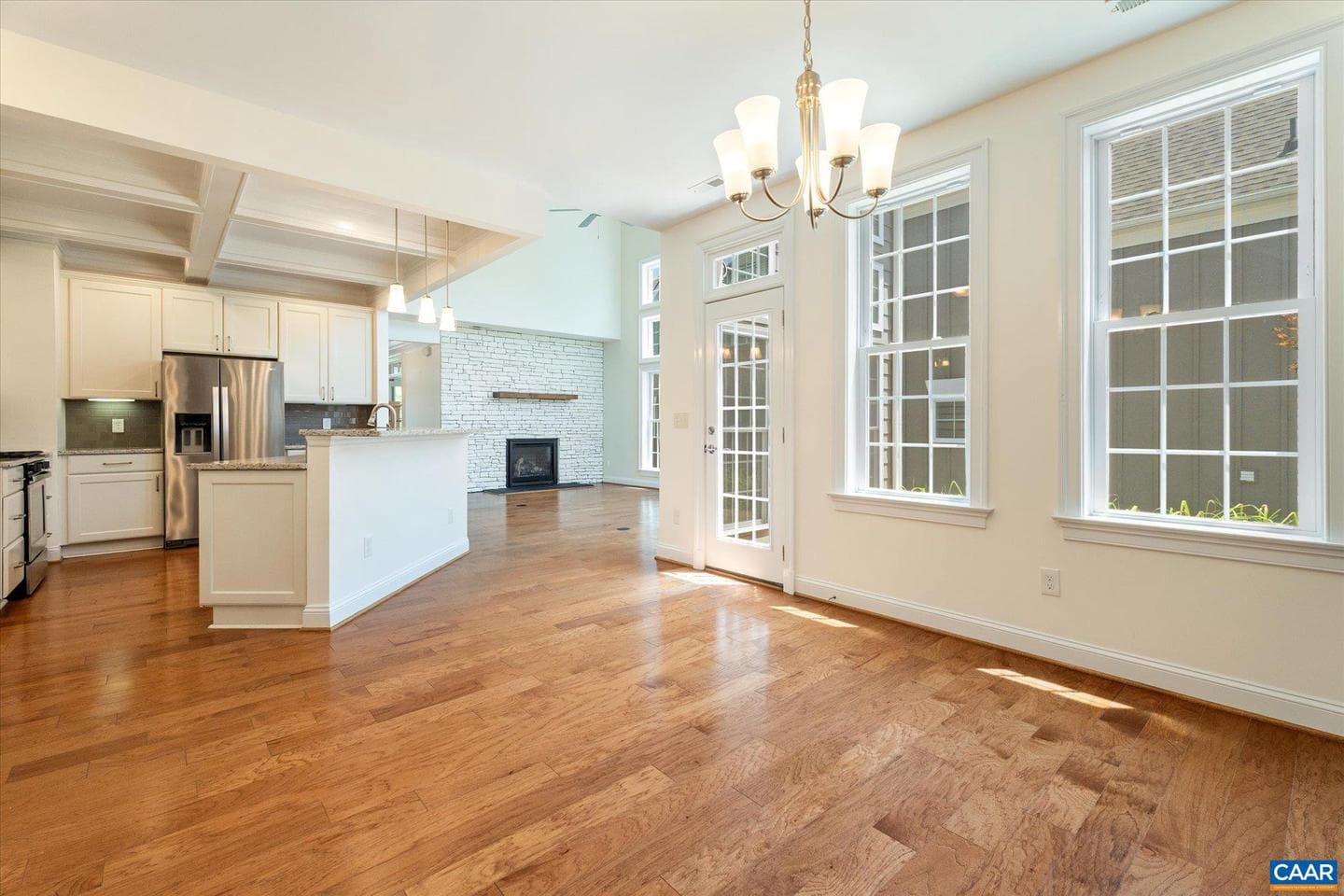 3420 Rowcross St photo 27