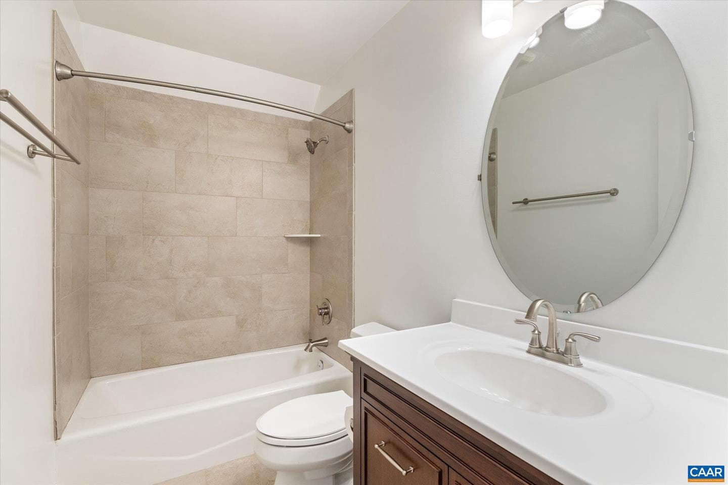 3420 Rowcross St photo 37