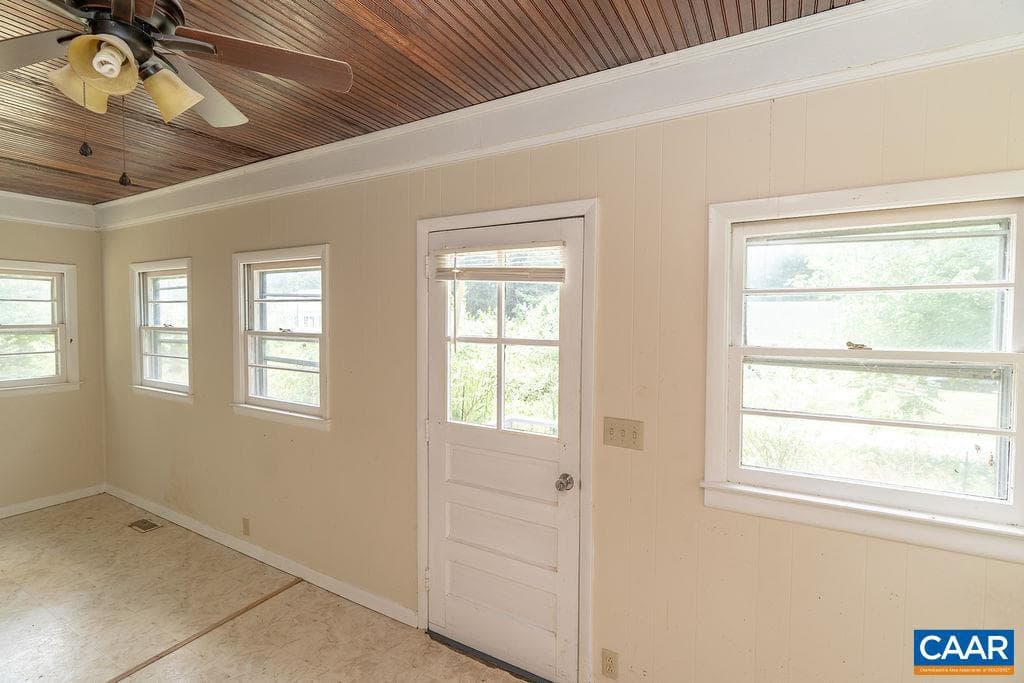 1893 W River Rd photo 12
