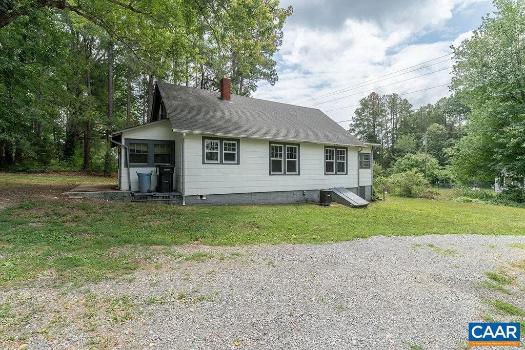 1893 W River Rd photo 30