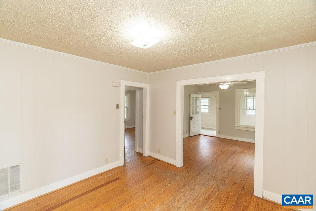 1893 W River Rd photo 7