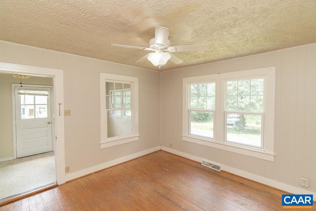 1893 W River Rd photo 9