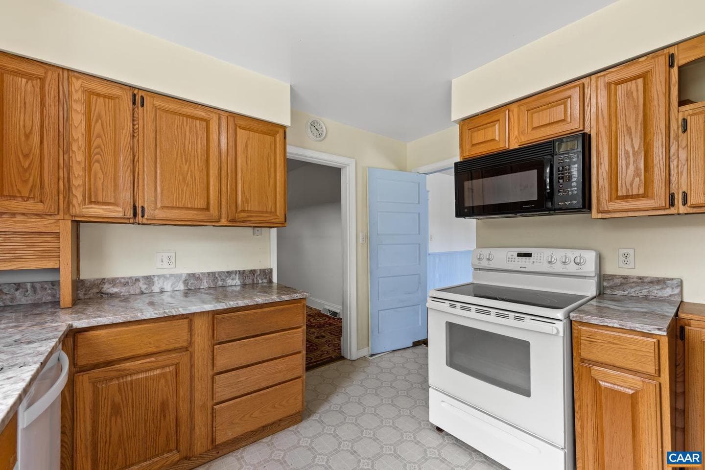2037 N Boston Rd photo 11
