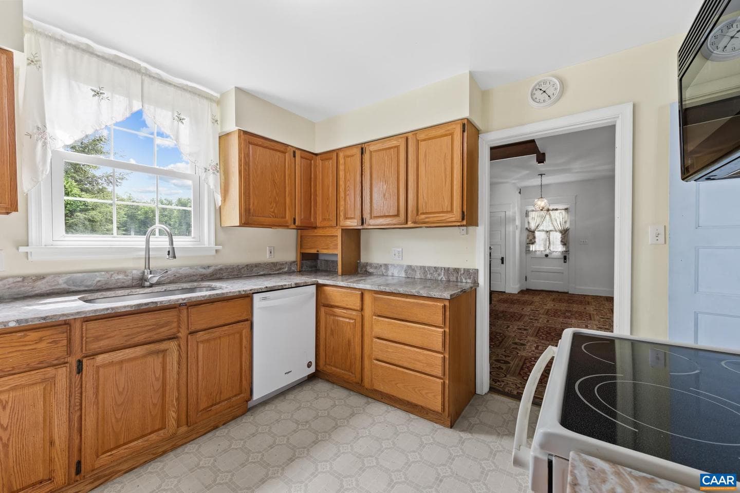 2037 N Boston Rd photo 8