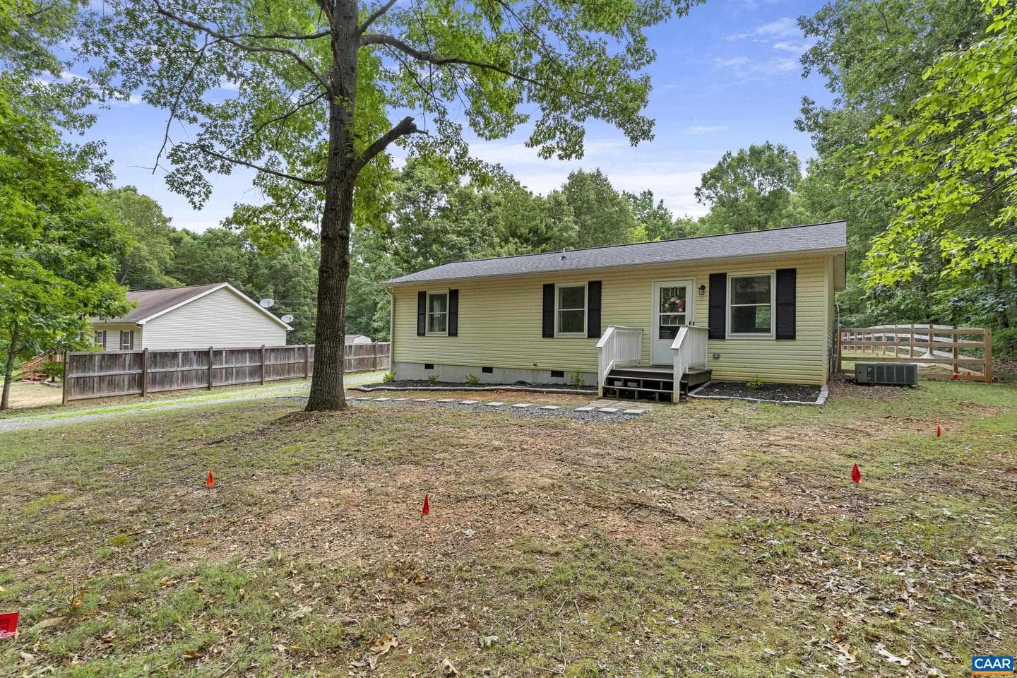 95 B-A-H Rd, Scottsville