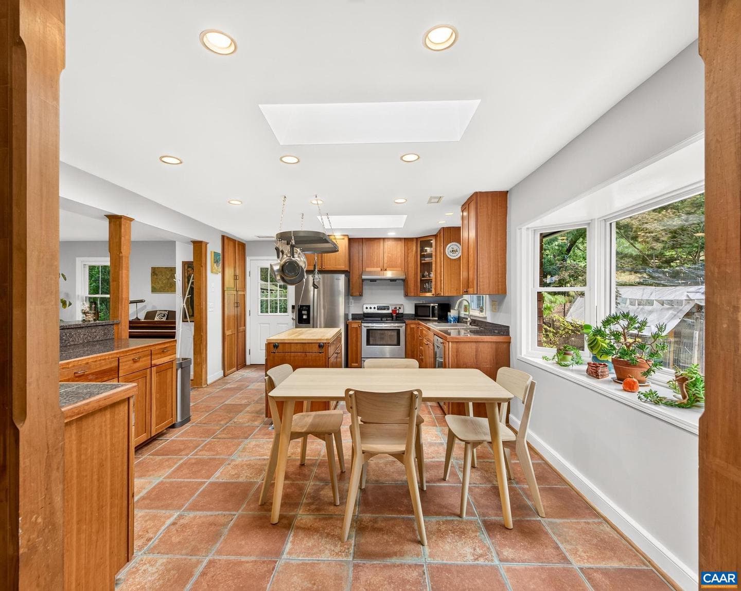340 Key West Dr, Charlottesville