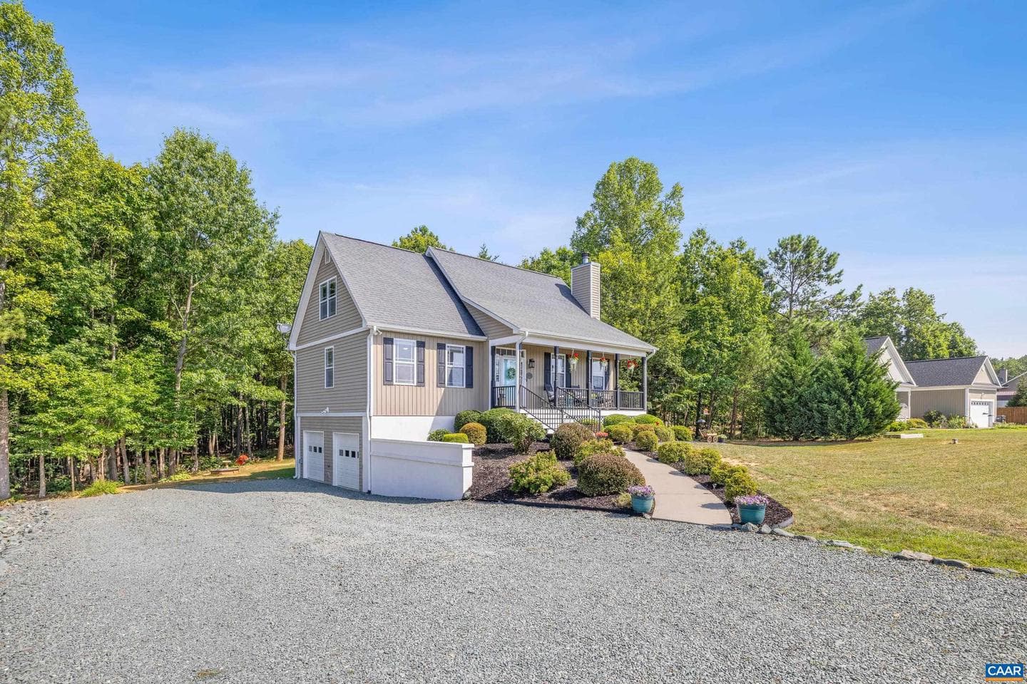 306 Rosewood Dr, Scottsville
