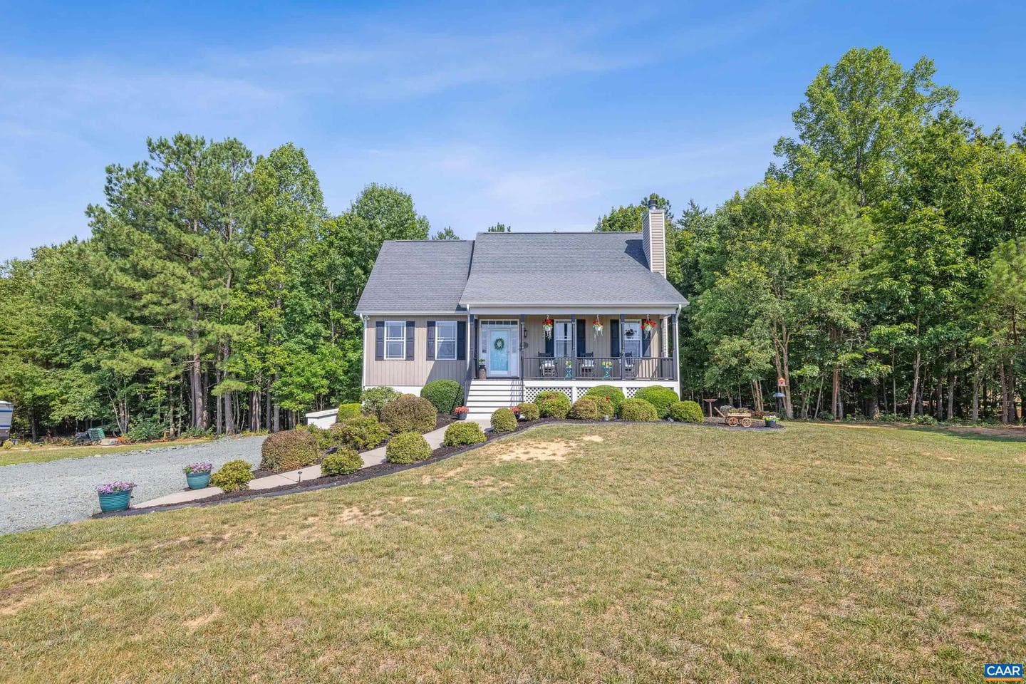 306 Rosewood Dr photo 3