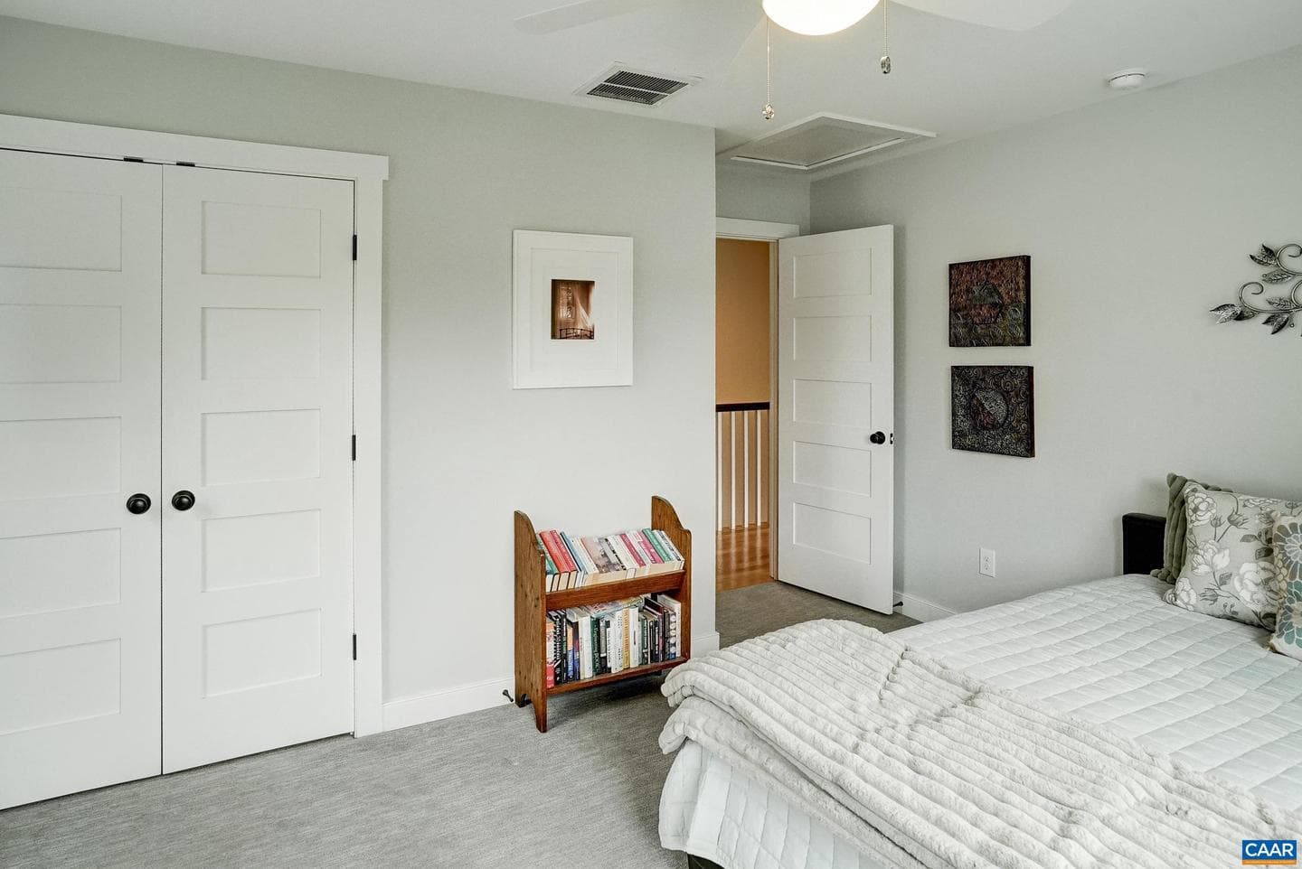 3298 Rowcross St photo 33