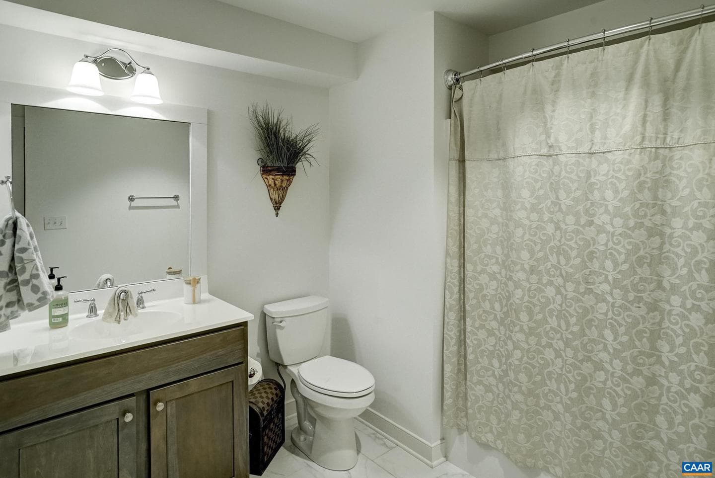 3298 Rowcross St photo 46