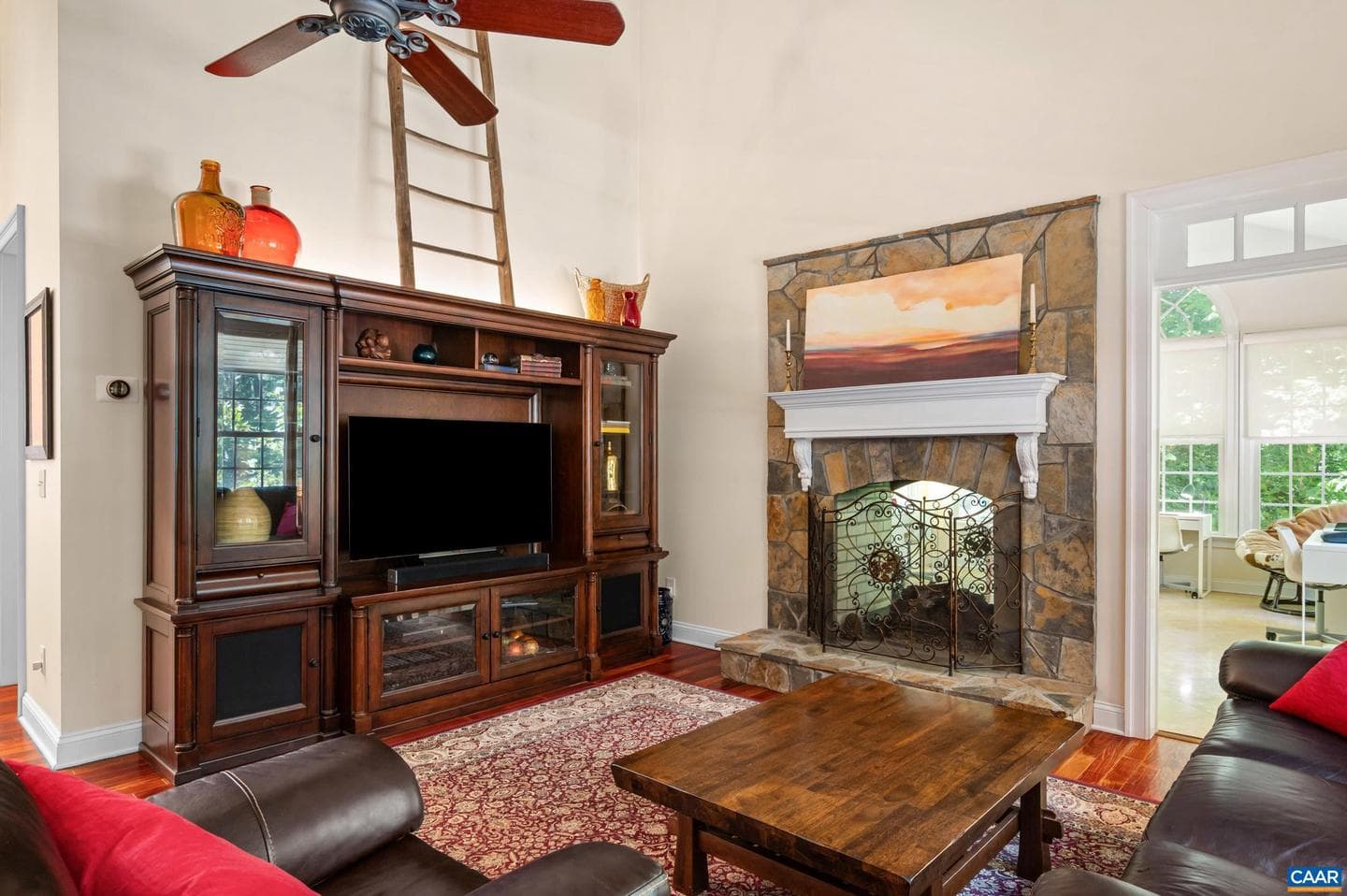 2085 Bentivar Dr photo 19