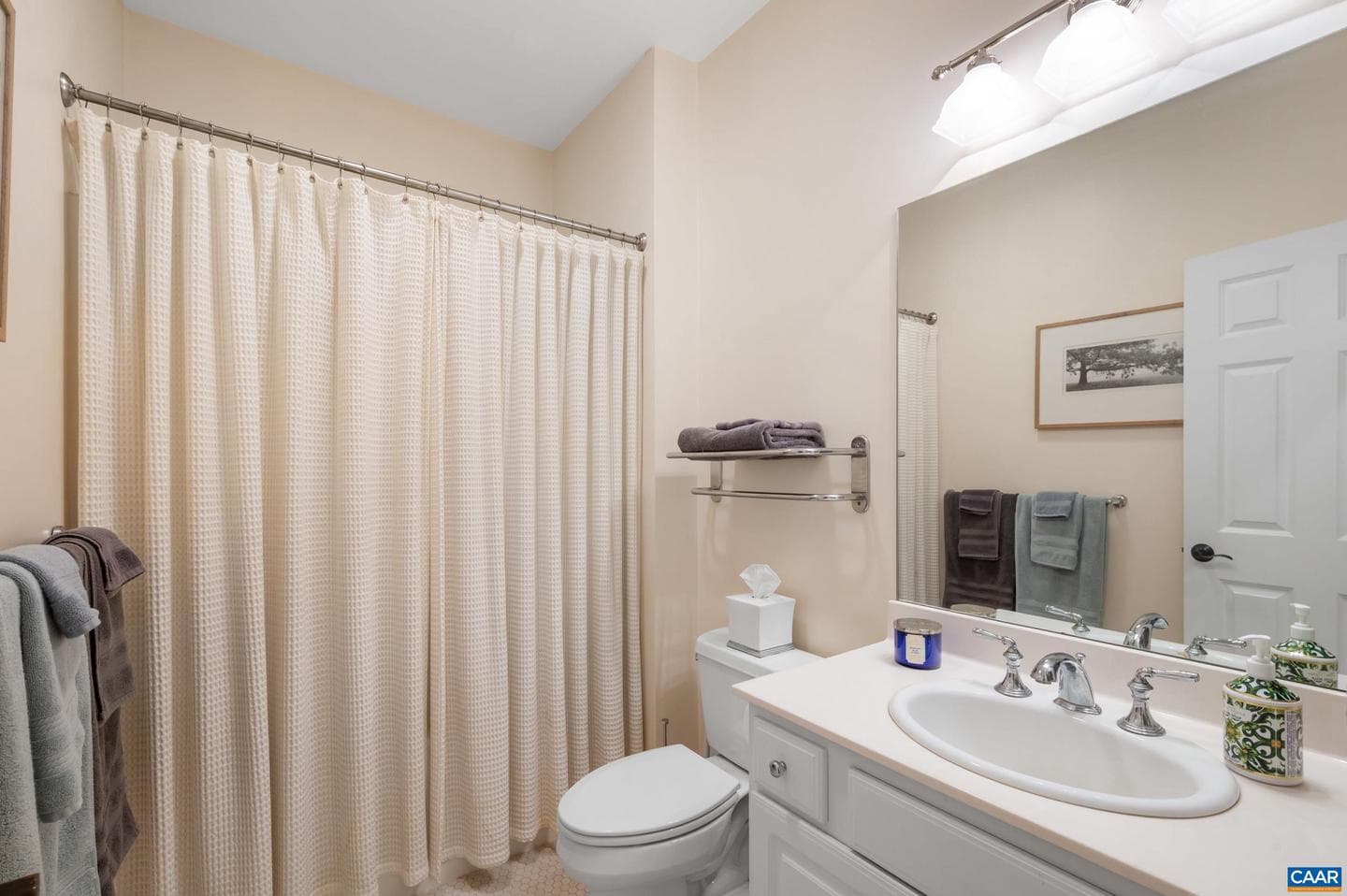 2085 Bentivar Dr photo 38
