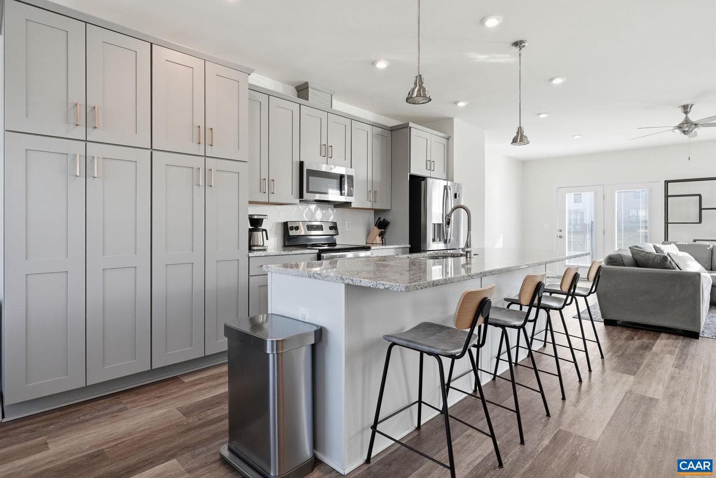 912 Orion Ln photo 9