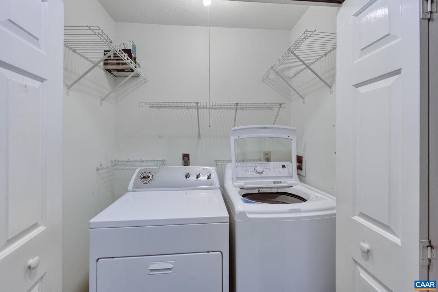 5880 Lexington Ln photo 18