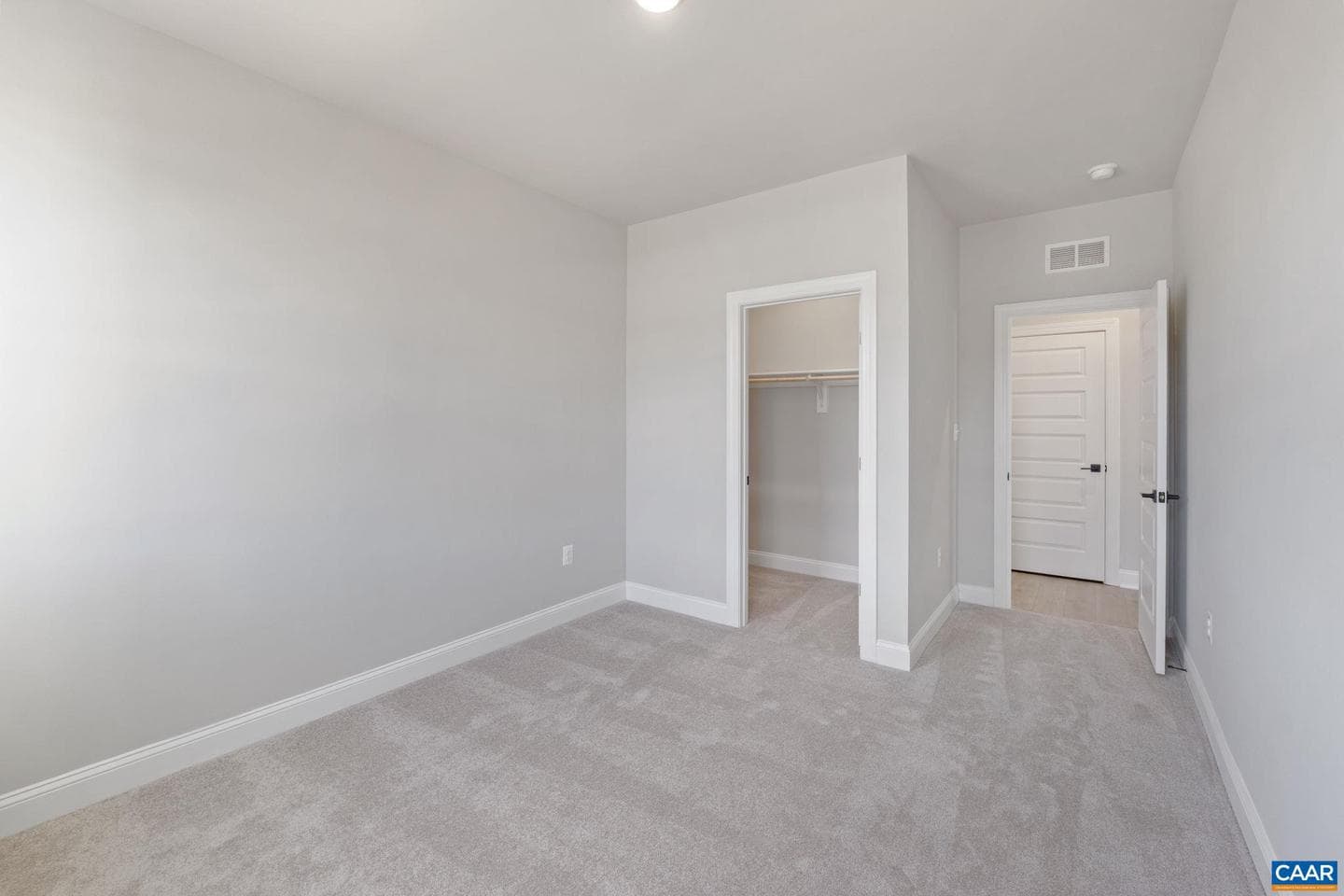 138 Springdale Rd photo 36