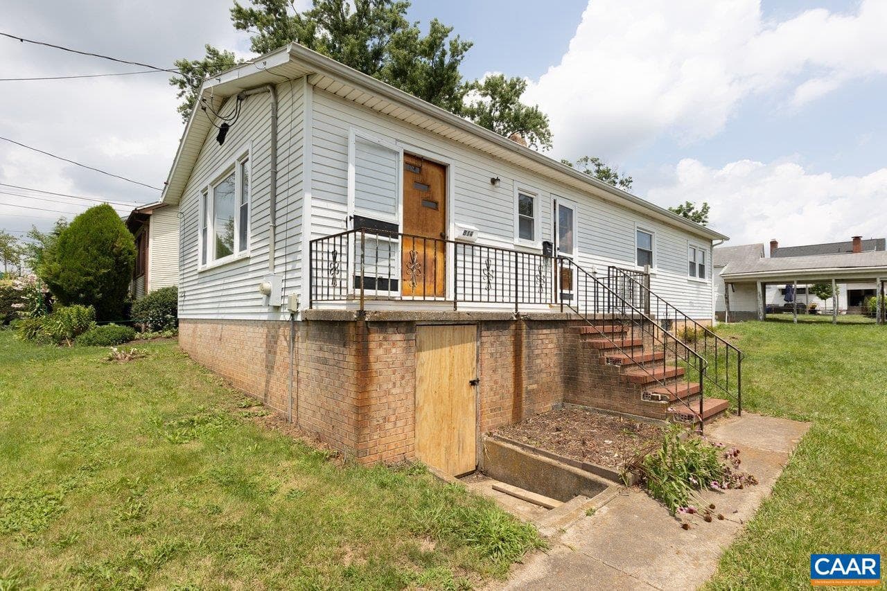 814 Virginia Ave, Harrisonburg