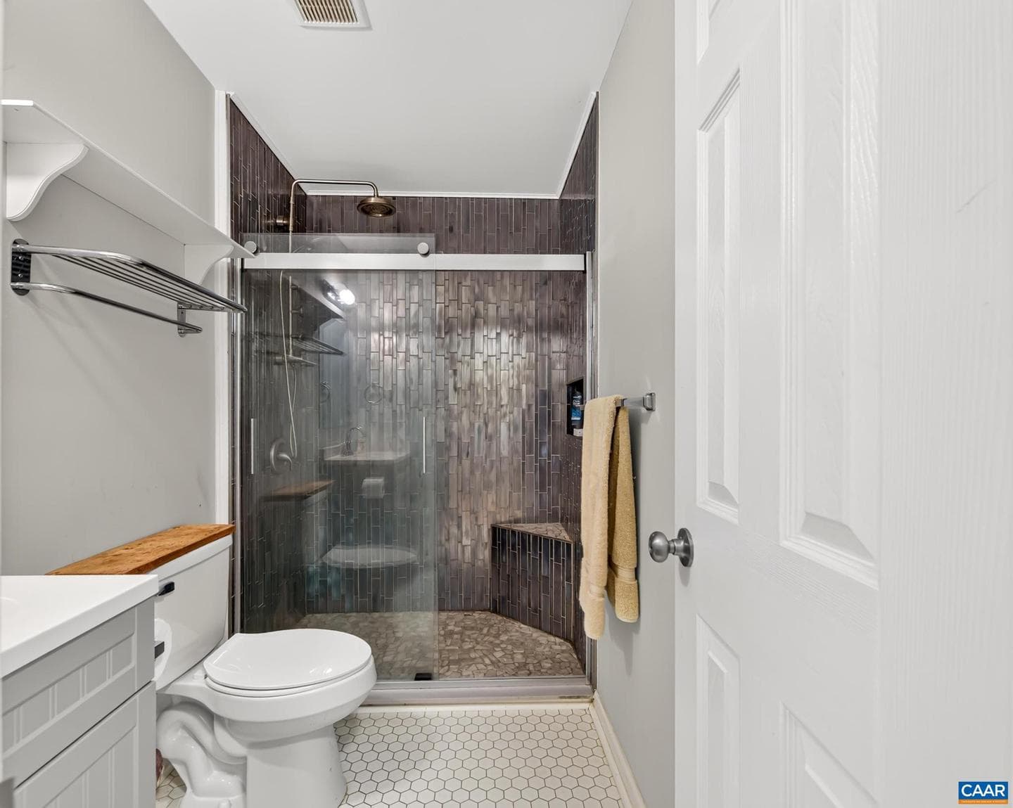 98 Oak Forest Cir photo 21