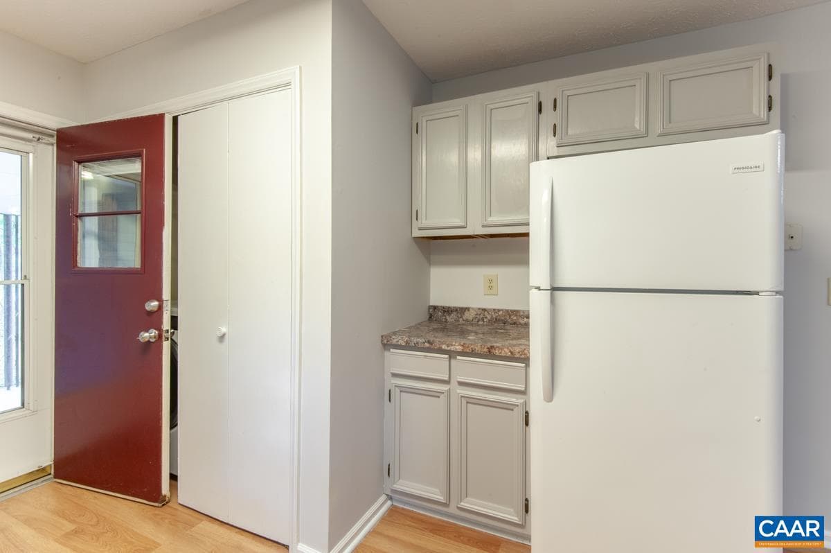 56 Riverside Dr photo 12
