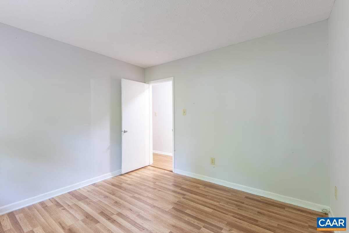 56 Riverside Dr photo 22