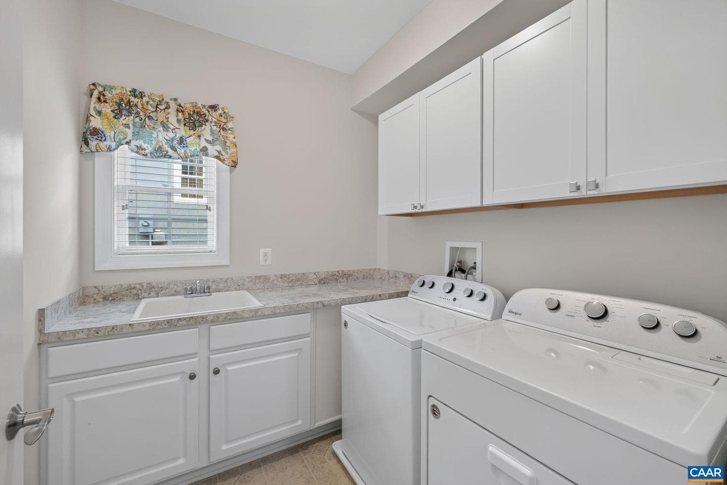 1824 Barefoot Ct photo 28