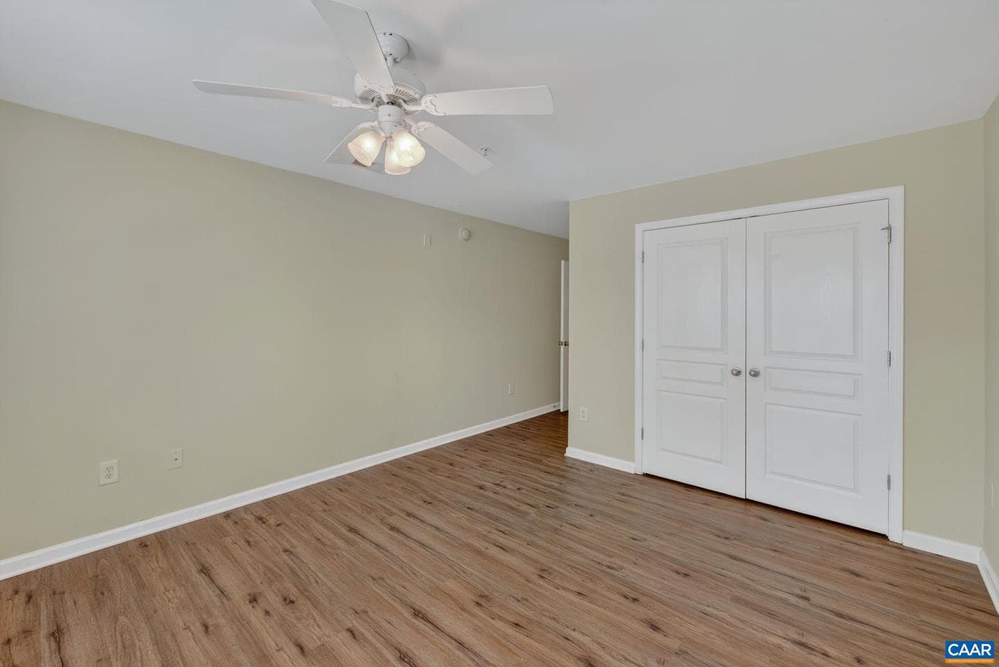 1915 Beechcrest Ct #101 photo 20
