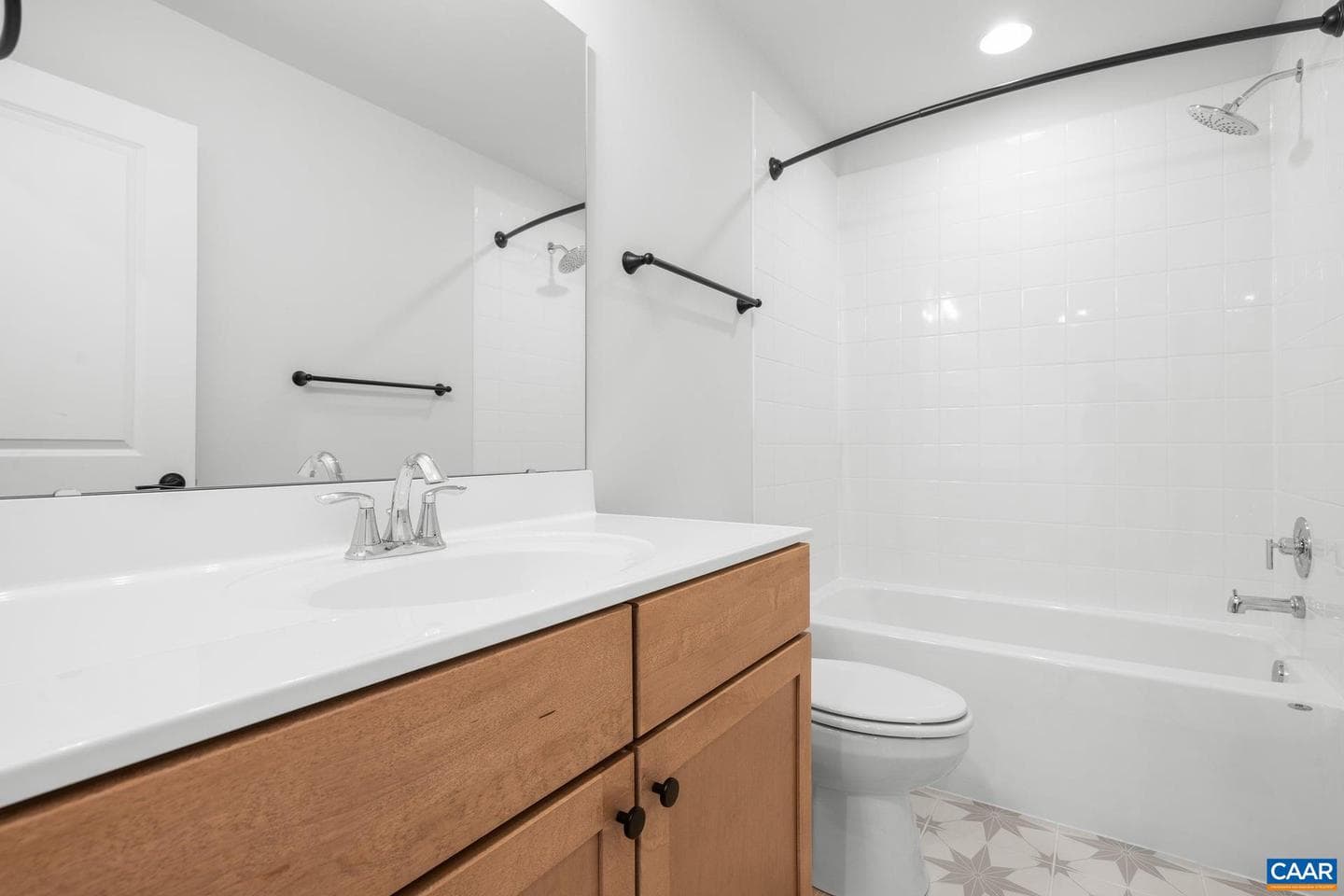 19 Larkin Ave photo 28