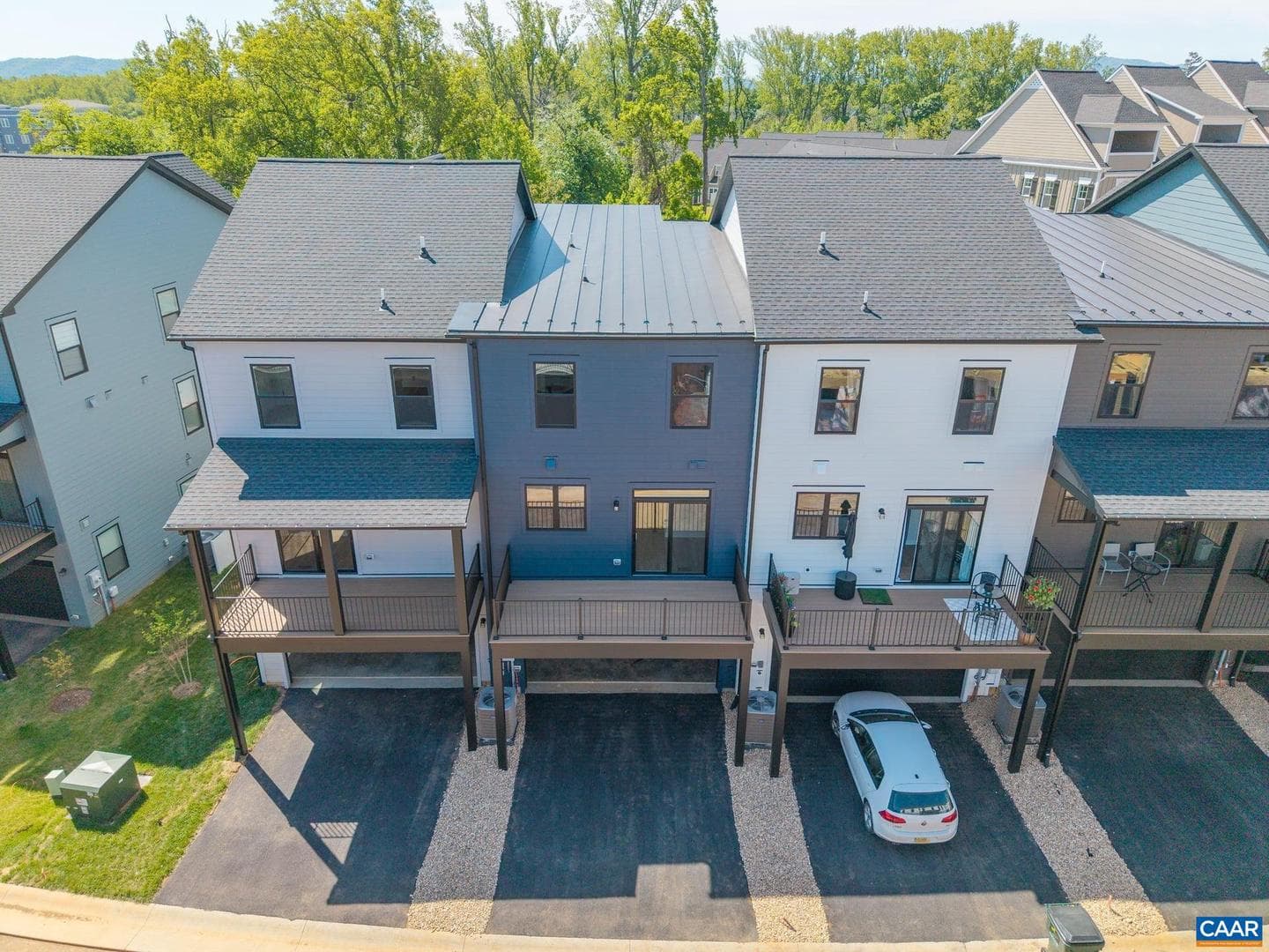 19 Larkin Ave photo 40