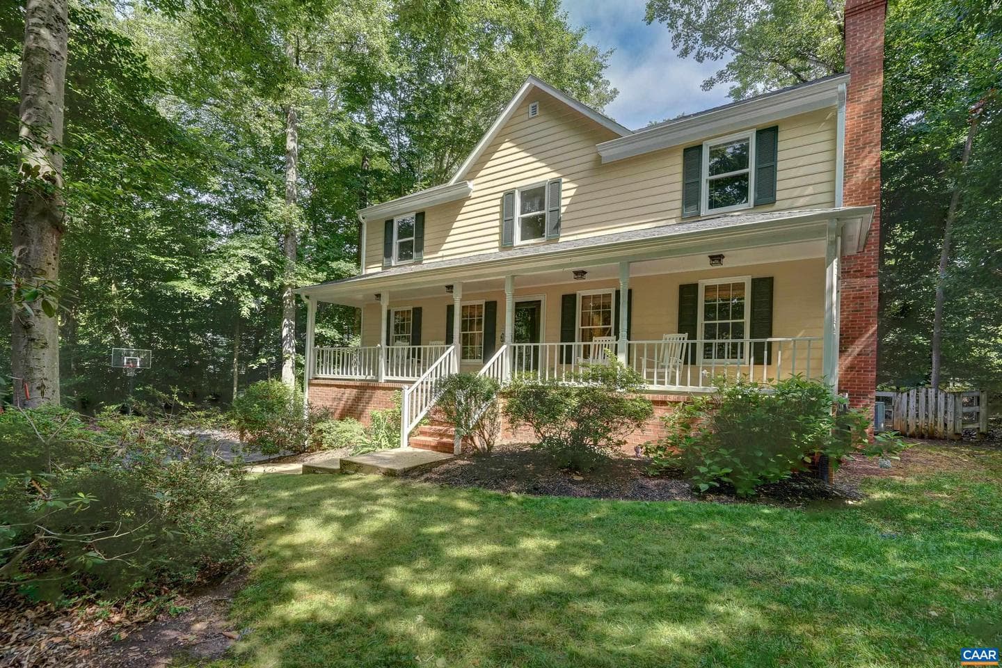 1890 Amberfield Dr, Charlottesville