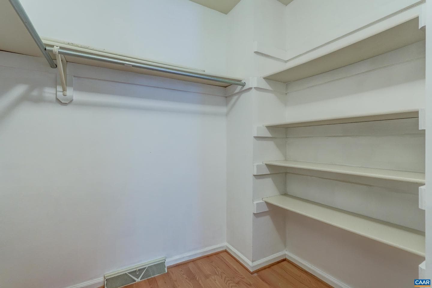 1890 Amberfield Dr photo 33