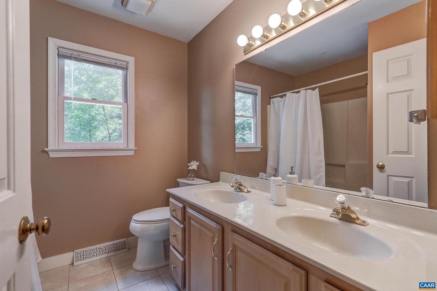 1890 Amberfield Dr photo 37