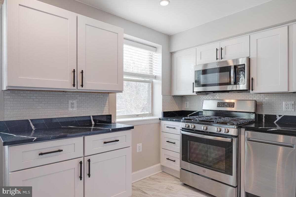 2647 Birney Place SE #201 photo 16