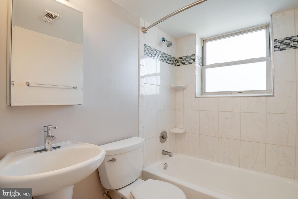 2647 Birney Place SE #201 photo 22