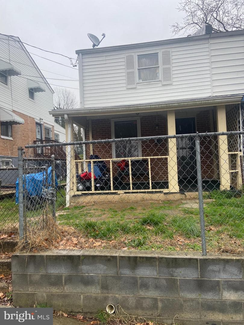 815 50th Place NE, Washington