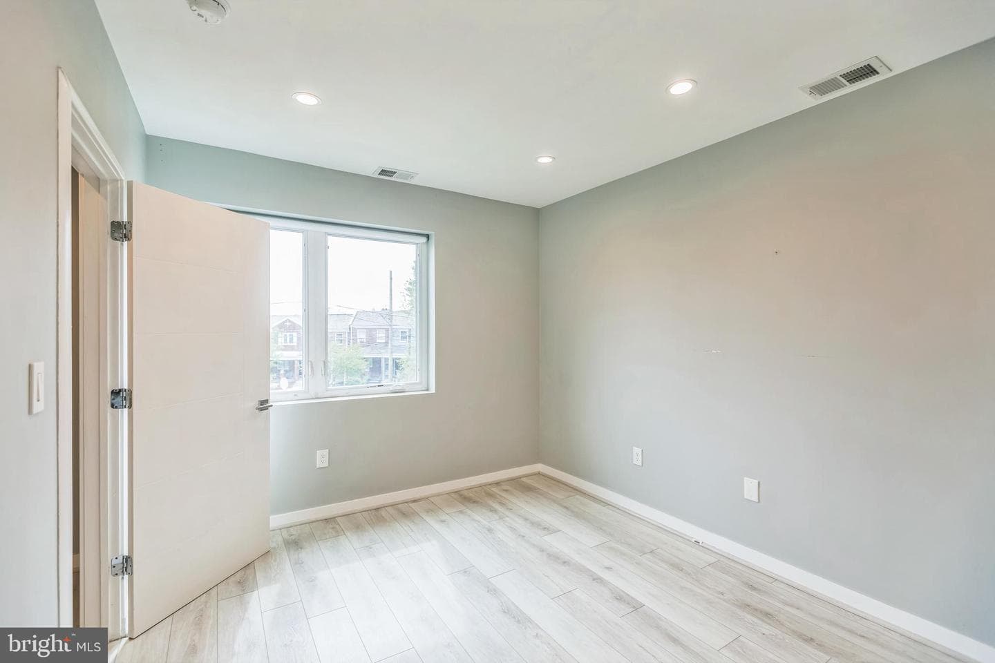 1332 Bryant Street NE #3 photo 5