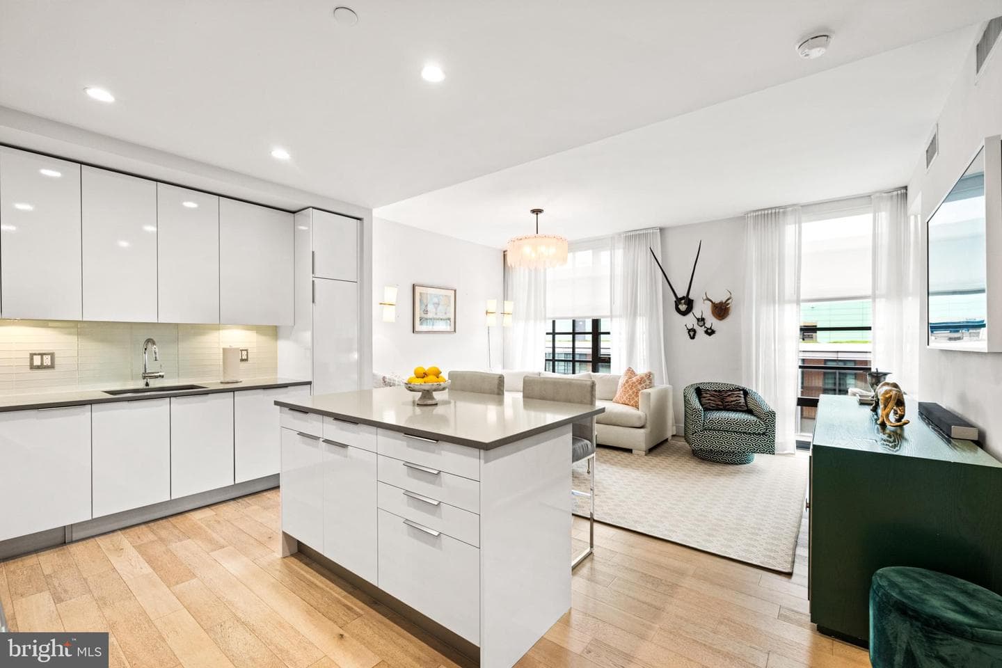 45 Sutton Square SW #1110 photo 12