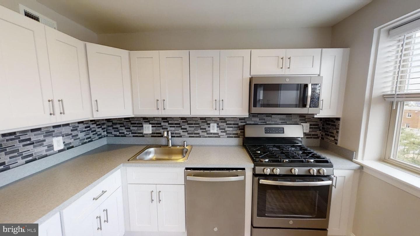 2642 Birney Place SE #202 photo 49