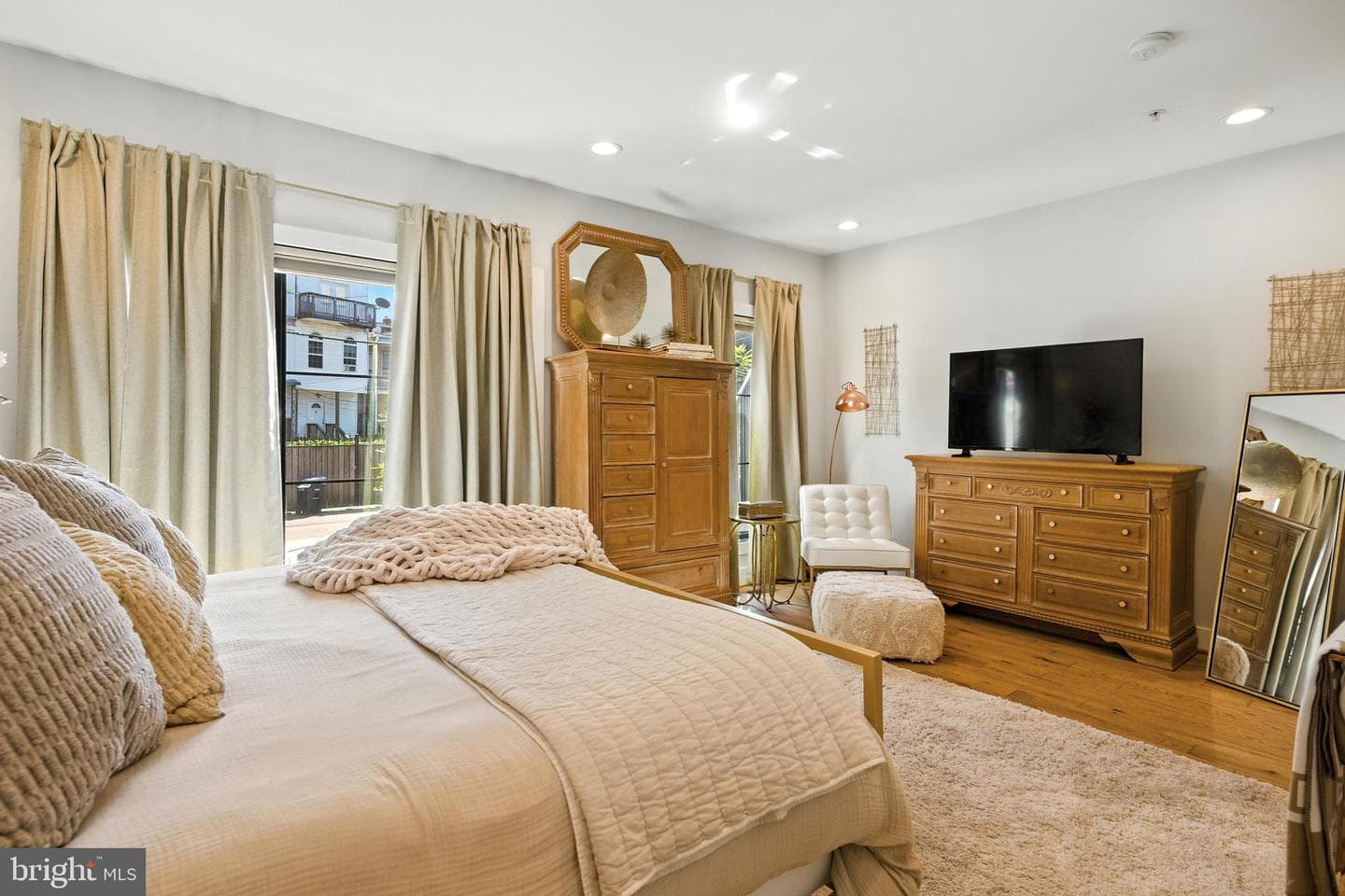 1364 Newton Street NW #1 photo 30