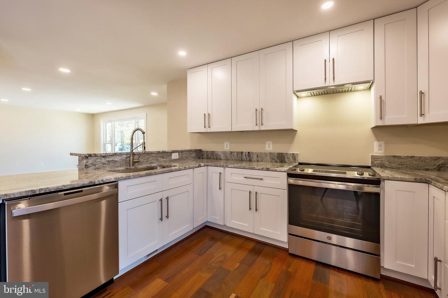 3651 Highwood Drive SE photo 24