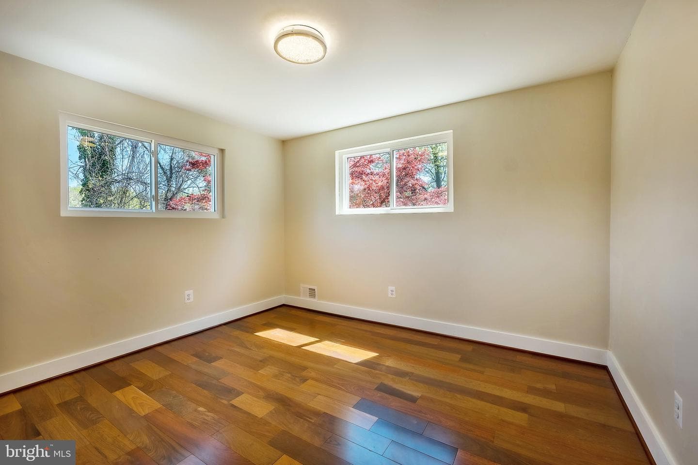 3651 Highwood Drive SE photo 37