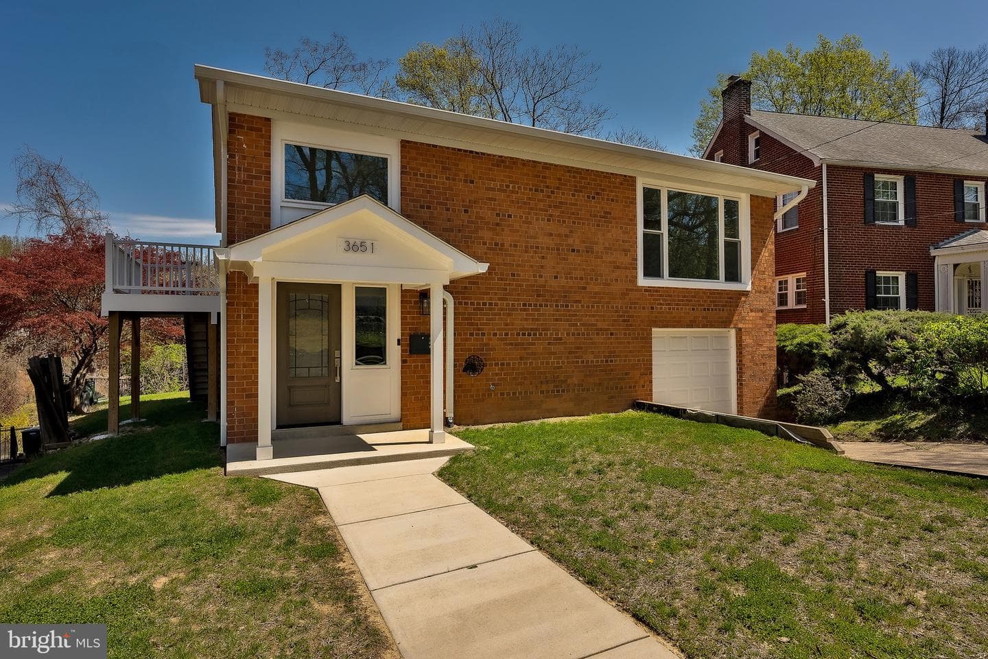 3651 Highwood Drive SE photo 4