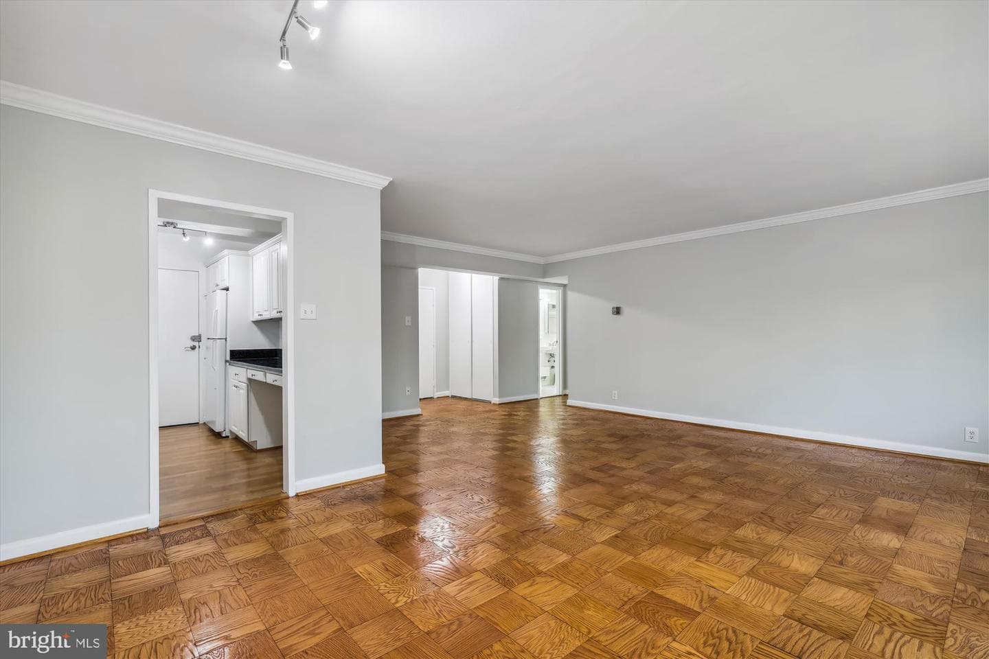 4201 Cathedral Avenue NW #507w photo 11