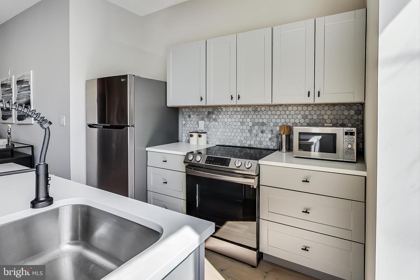 207 Florida Avenue NW #1 photo 7