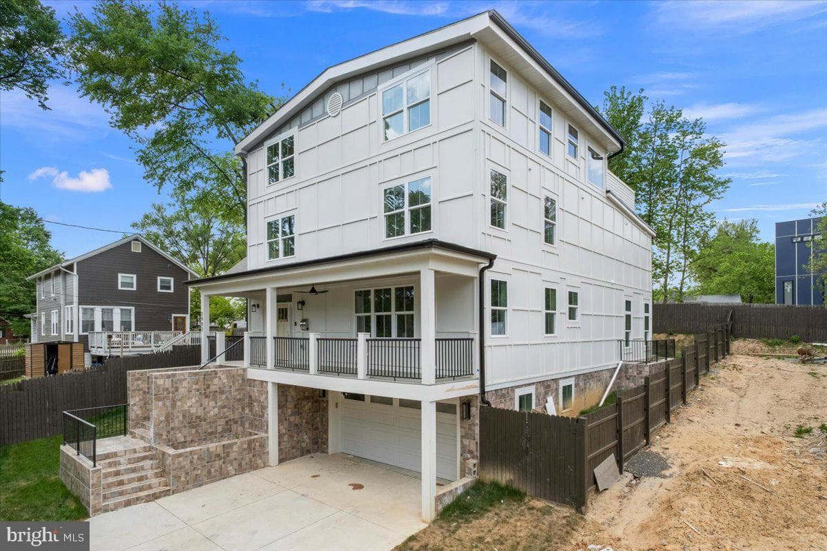 2902 Vista Street NE photo 83