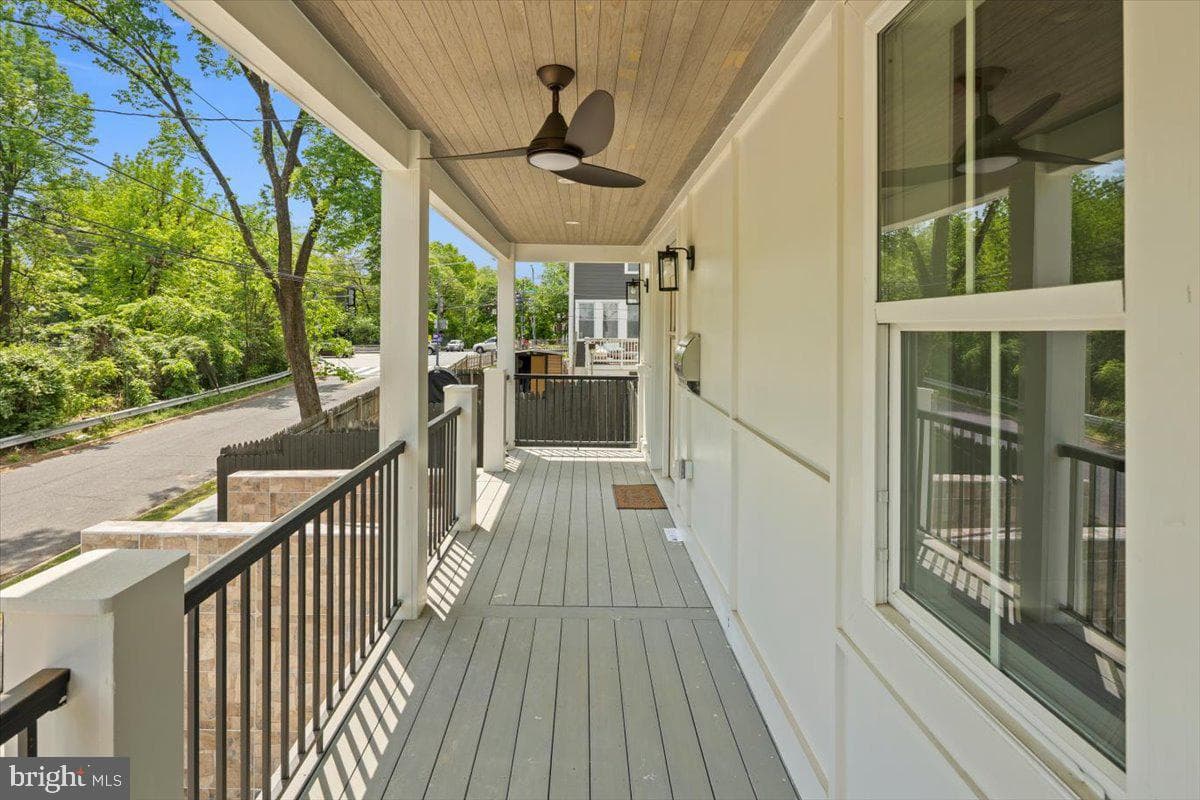 2902 Vista Street NE photo 93