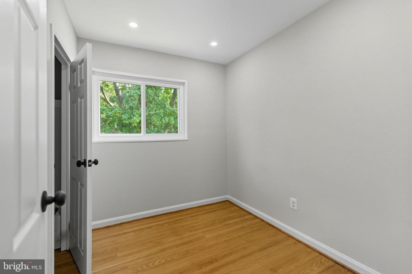 5916 8th Street NE photo 14