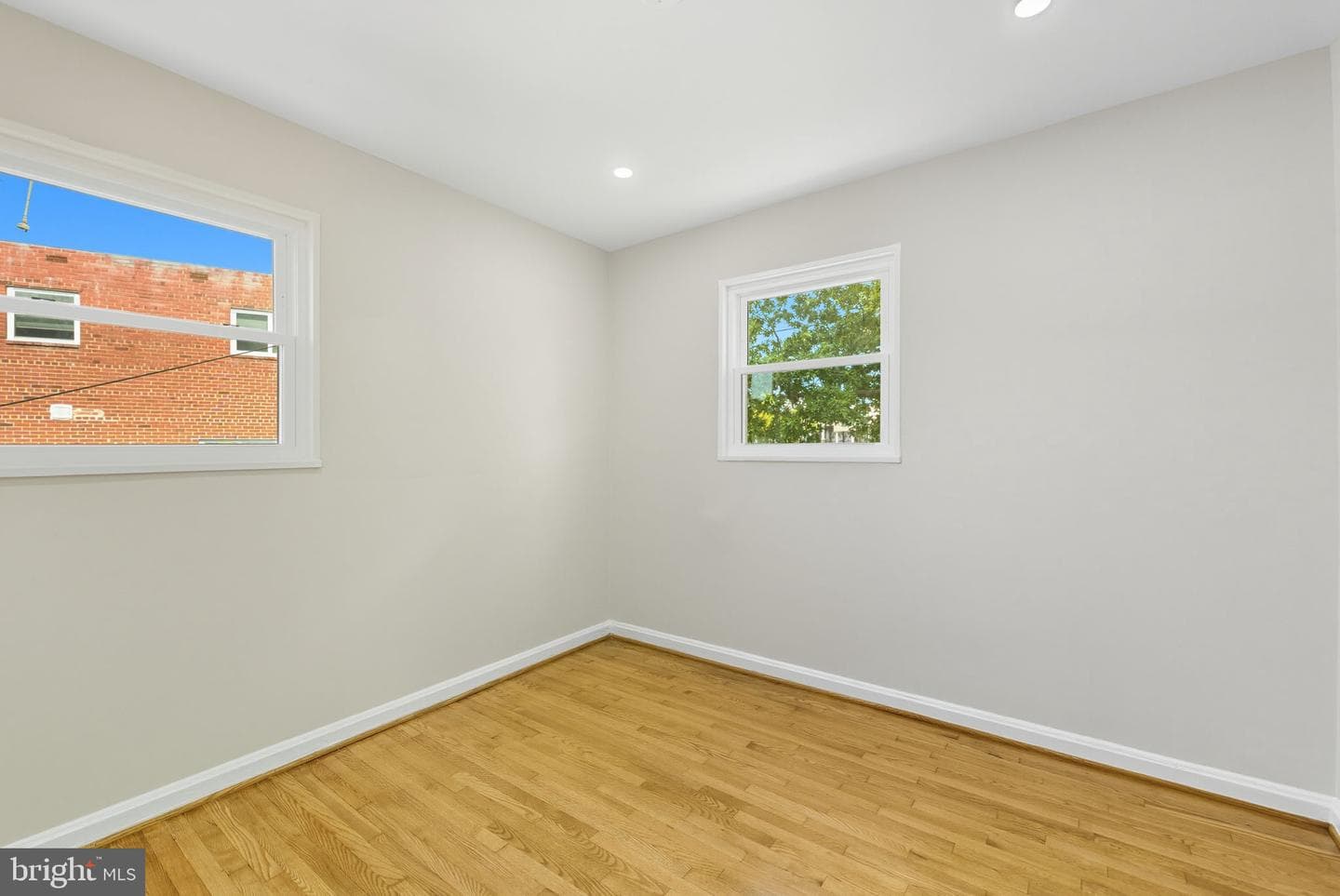 5916 8th Street NE photo 23