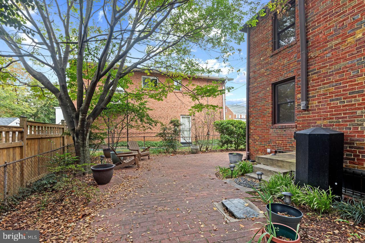 708 Underwood Street NW photo 38