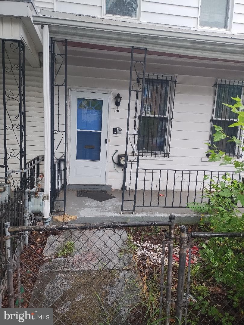 1718 Independence Avenue SE photo 3