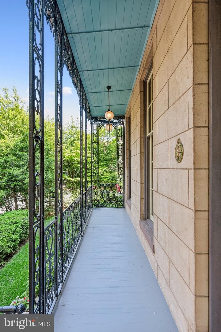 1527 35th Street NW, Washington